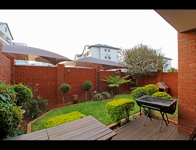 2 BEDROOM APARTMENT FOR SALE IN GREENSTONE HILL